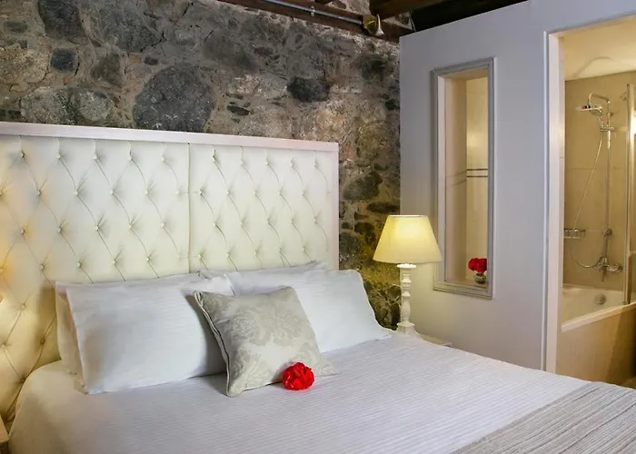 Casale Panayiotis מלון