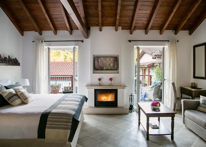 Casale Panayiotis Hotel 4*